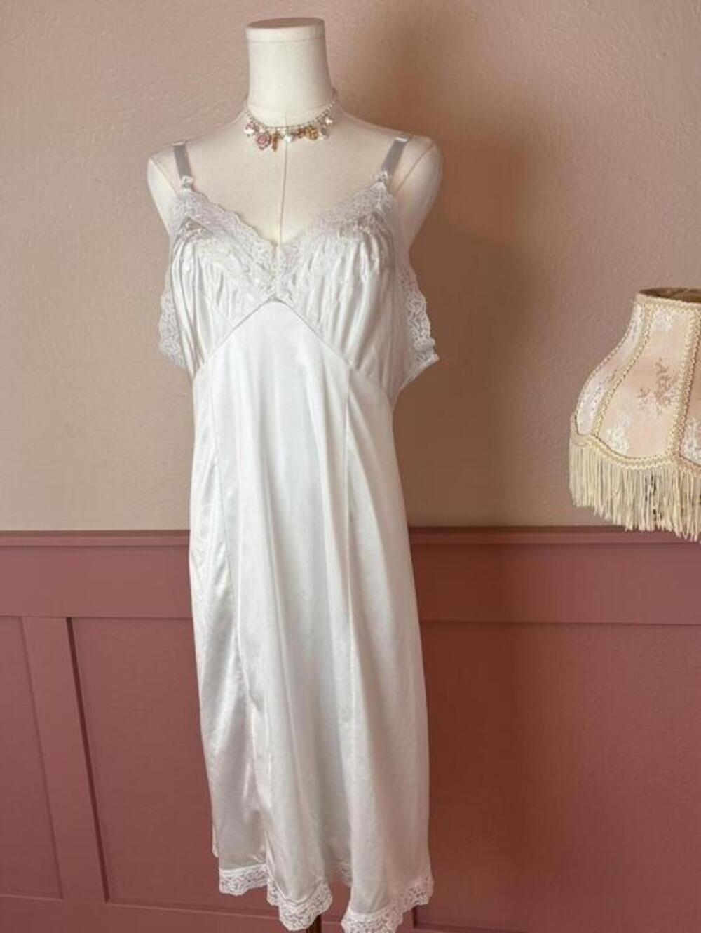 Sears 80s Vintage cottage coquette lace babydoll midi nightgown dress ivory